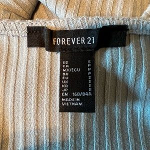 Forever 21 light blue cropped tank